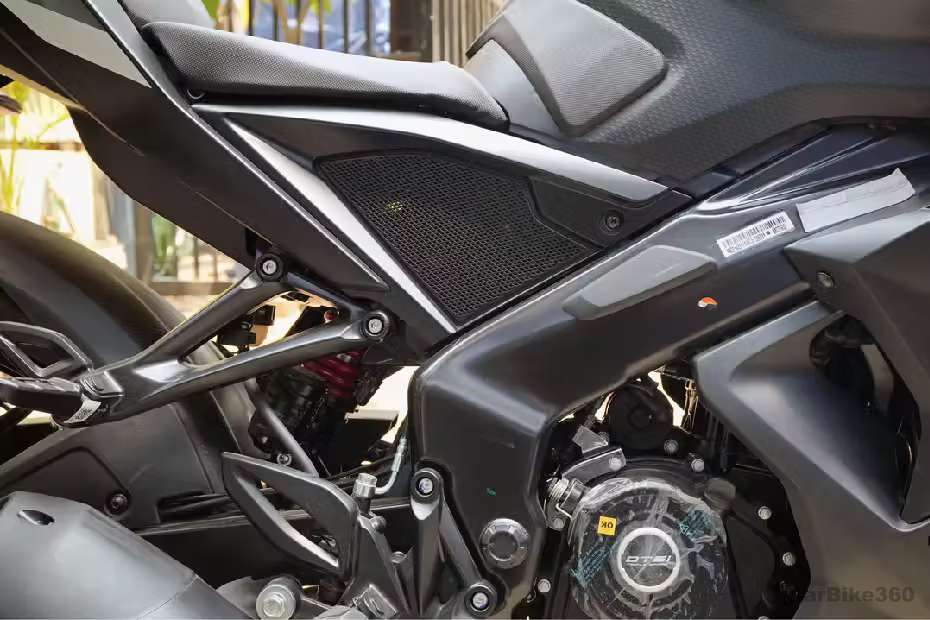 Bajaj Pulsar RS200 images Bajaj Pulsar RS200 images