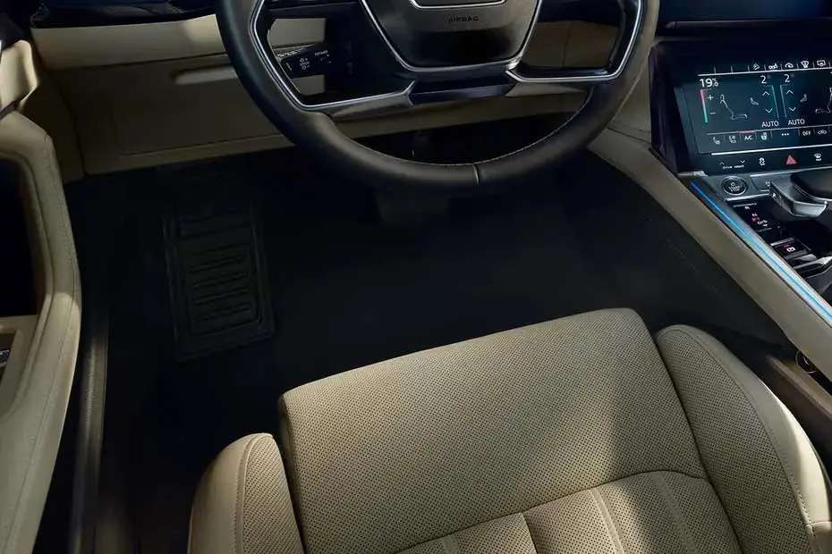 Audi E-tron Interior Image Audi E-tron Interior Image