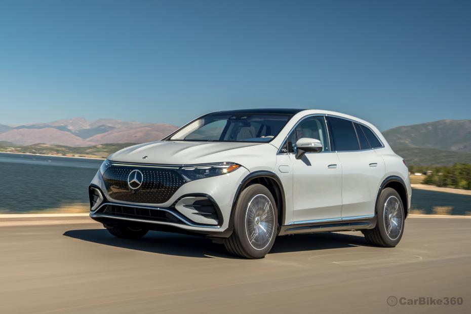 Mercedes Benz EQS SUV Right Front Three Quarter Mercedes Benz EQS SUV Right Front Three Quarter