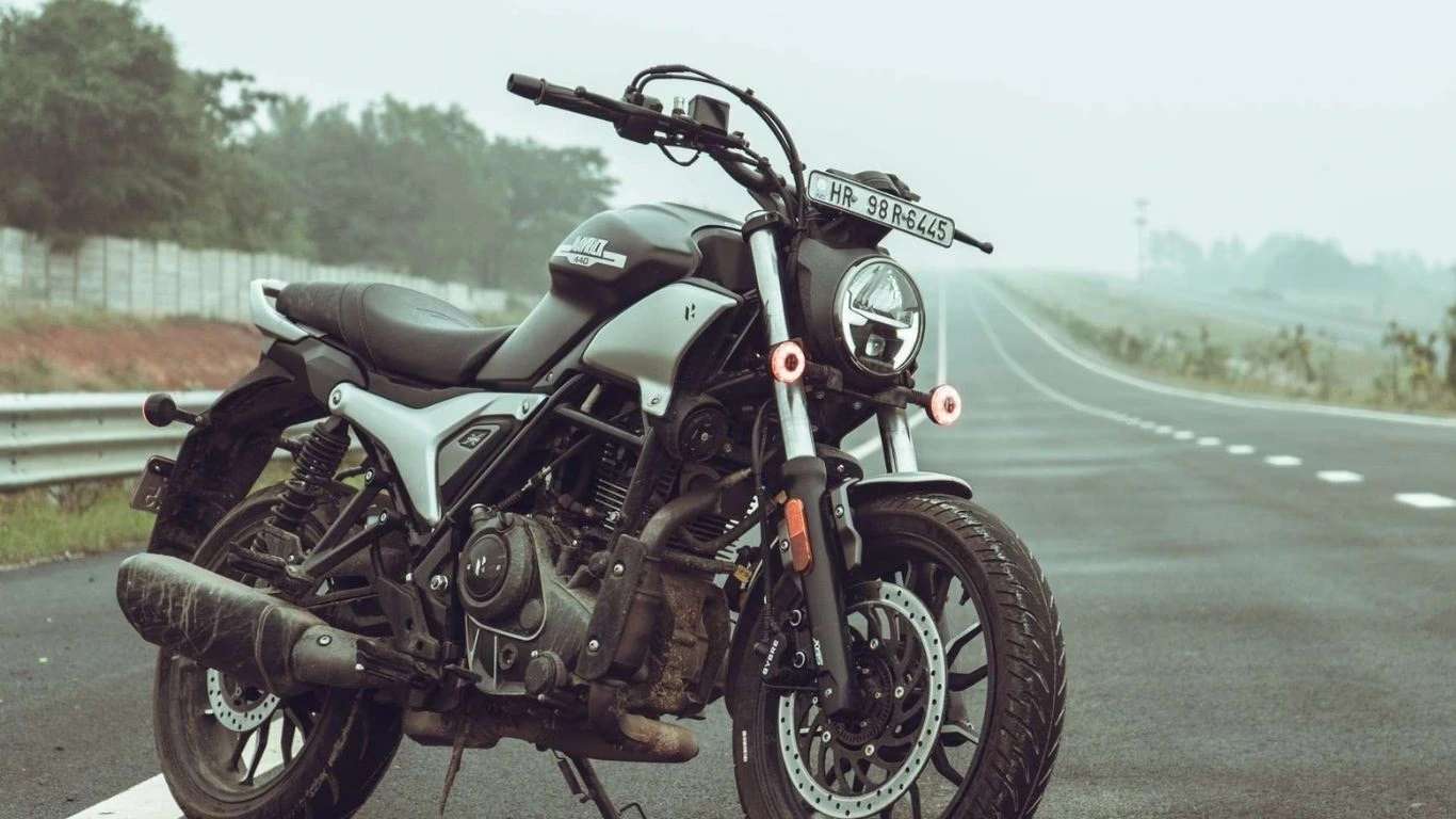 Hero Hunk 440