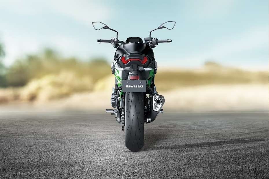 Kawasaki Z900 (2020-2025) Rear View Kawasaki Z900 (2020-2025) Rear View