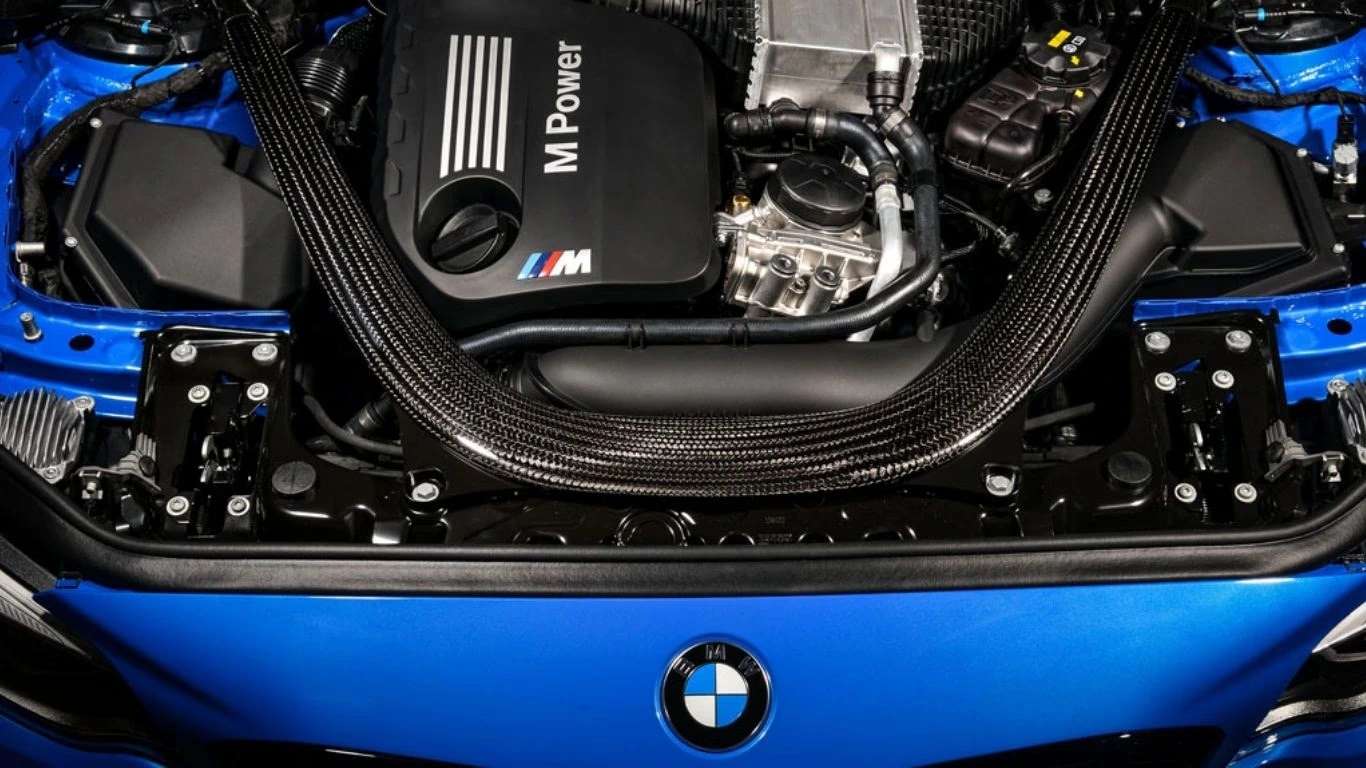 BMW M2 CS powertrain
