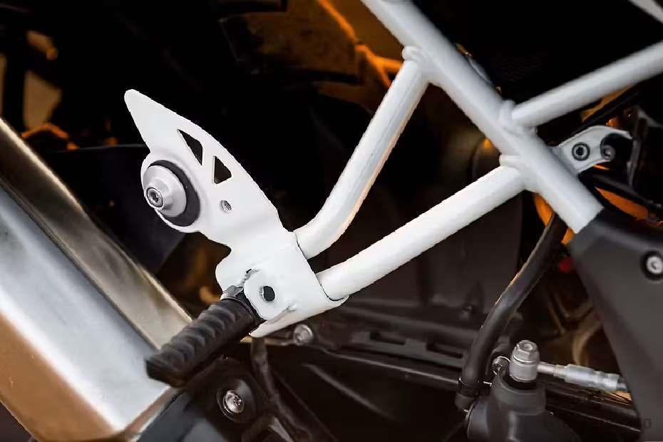 TVS Apache RTX 300 images TVS Apache RTX 300 images