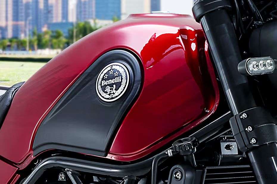 Benelli Leoncino 500 Fuel Tank Benelli Leoncino 500 Fuel Tank