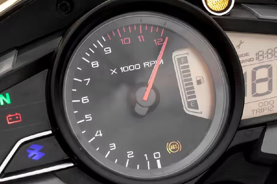 Speed readout with clear real-time accuracy Speed readout with clear real-time accuracy