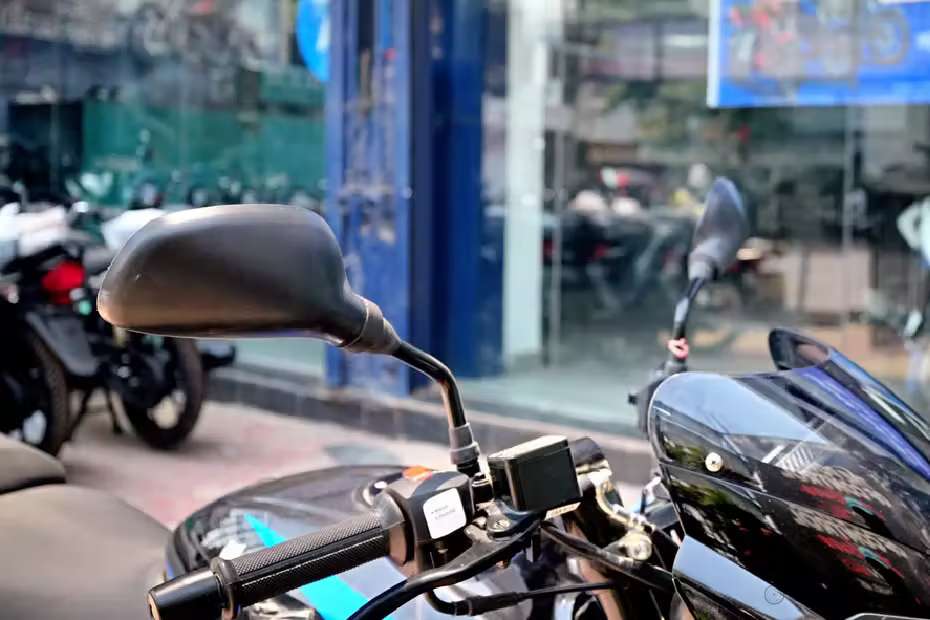 Bajaj Pulsar 125 images Bajaj Pulsar 125 images