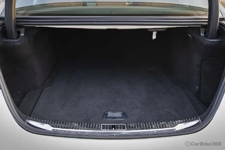 Mercedes Benz S-Class Bootspace Mercedes Benz S-Class Bootspace