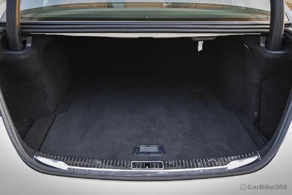 Mercedes-Benz S-Class - Practicality & Convenience Mercedes-Benz S-Class - Practicality & Convenience