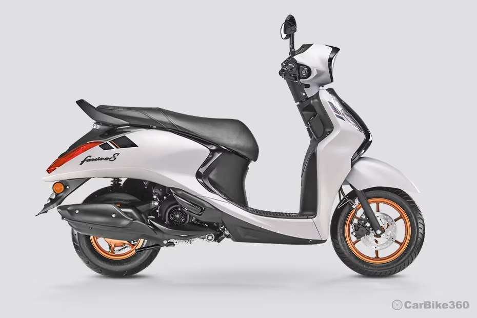 Yamaha Fascino 125 Fi Hybrid Side Profile View (Right) Yamaha Fascino 125 Fi Hybrid Side Profile View (Right)