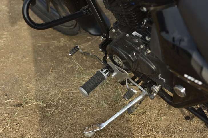Bajaj Avenger Street 160 images Bajaj Avenger Street 160 images