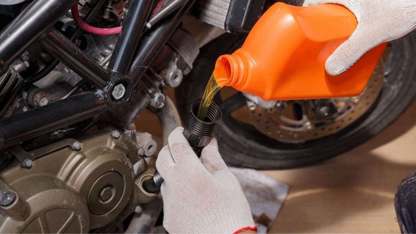 JASO MA2 vs JASO MB: Which Engine Oil Powers Your BS6 Bike Best in 2026 India?